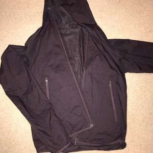 LULULEMON windbreaker